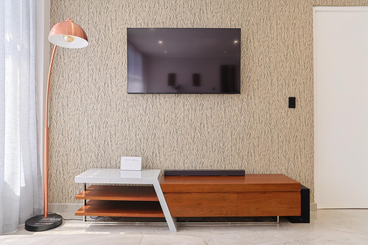 URBAN STAYS luxury living room